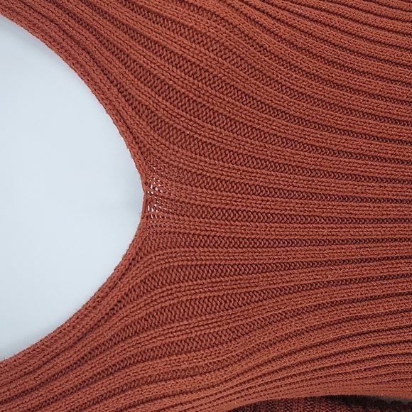 Urban Outfitters Maroon Peekaboo Sweater Top 100% Cotton Size M - Picture 6 of 12